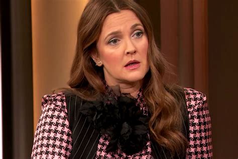 Drew Barrymore Recalls Being Depressed After Her Pregnancy。